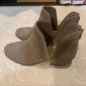 Vince Camuto Tan Suede Leather Booties - size 7